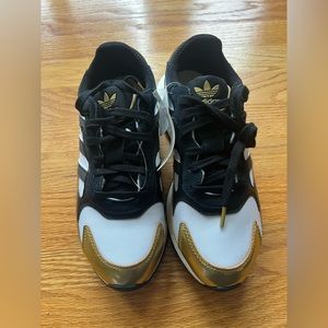 New Adidas TRESC Run BOOST Running Shoes Gold Black White EG5661 Men's Size 8